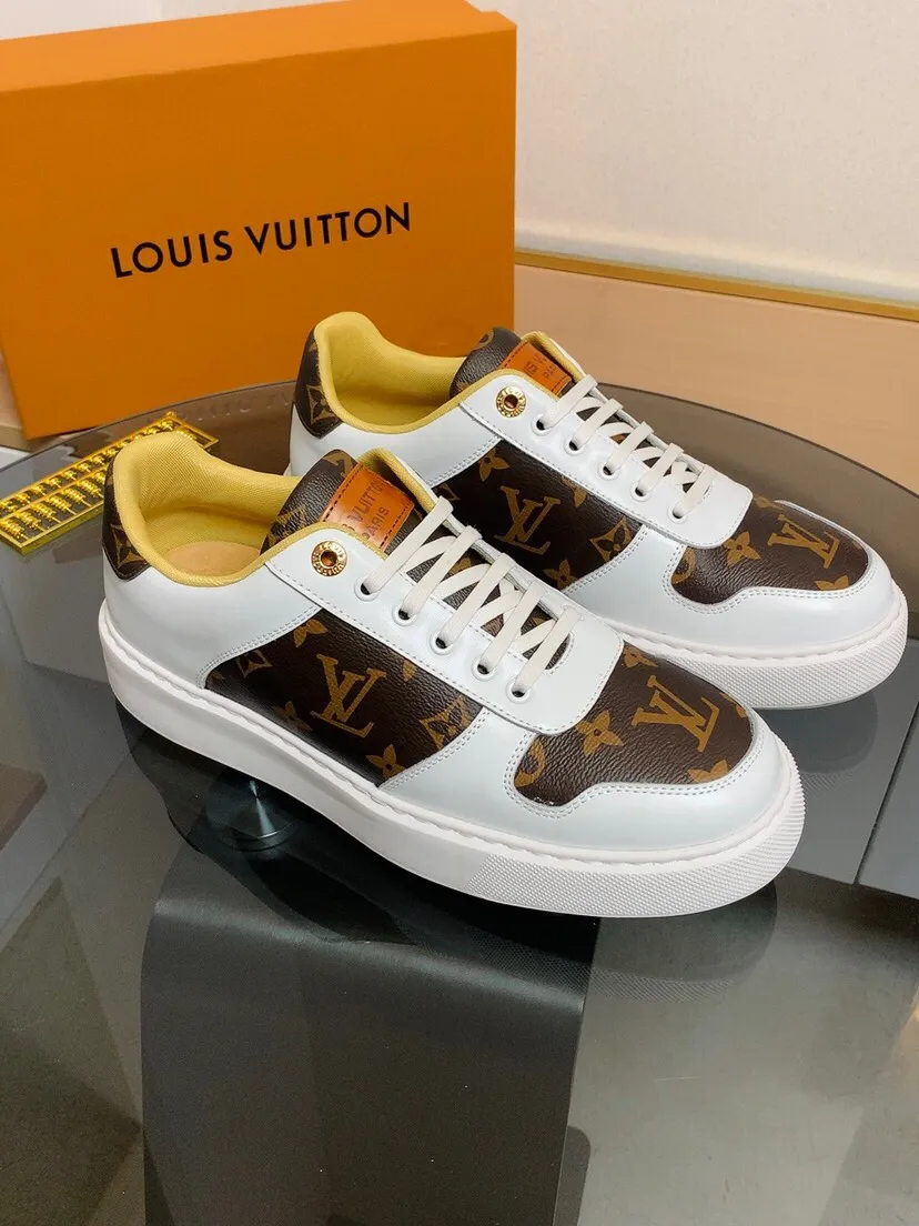Factory price 420. [LV] Louis Vuitton's latest 🎁🎁 fashionable casual men's shoes 👟, hot style 💥 simple and elegant style, exclusive for trendy men. Unique official website latest brand 👑 original decoration, fashionable and generous, original cowhide leather ✅ breathable sheepskin lining, official website designated wear-resistant casual outsole, classic model taken in kind 🎬38-44. Can be customized45